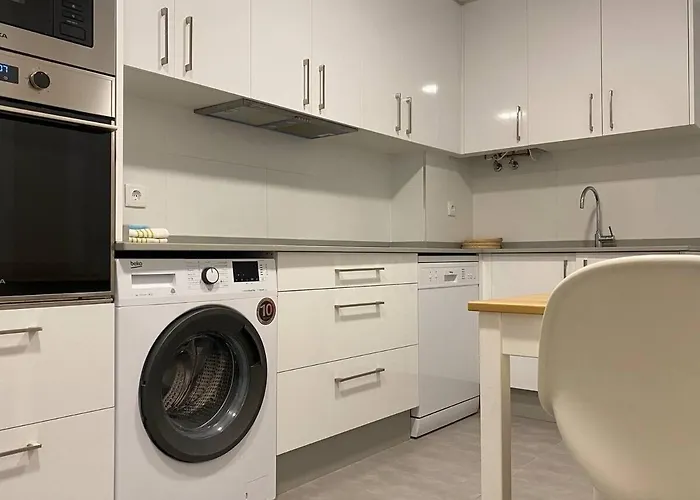 Apartamento Amplio Y Luminoso En Camelias *